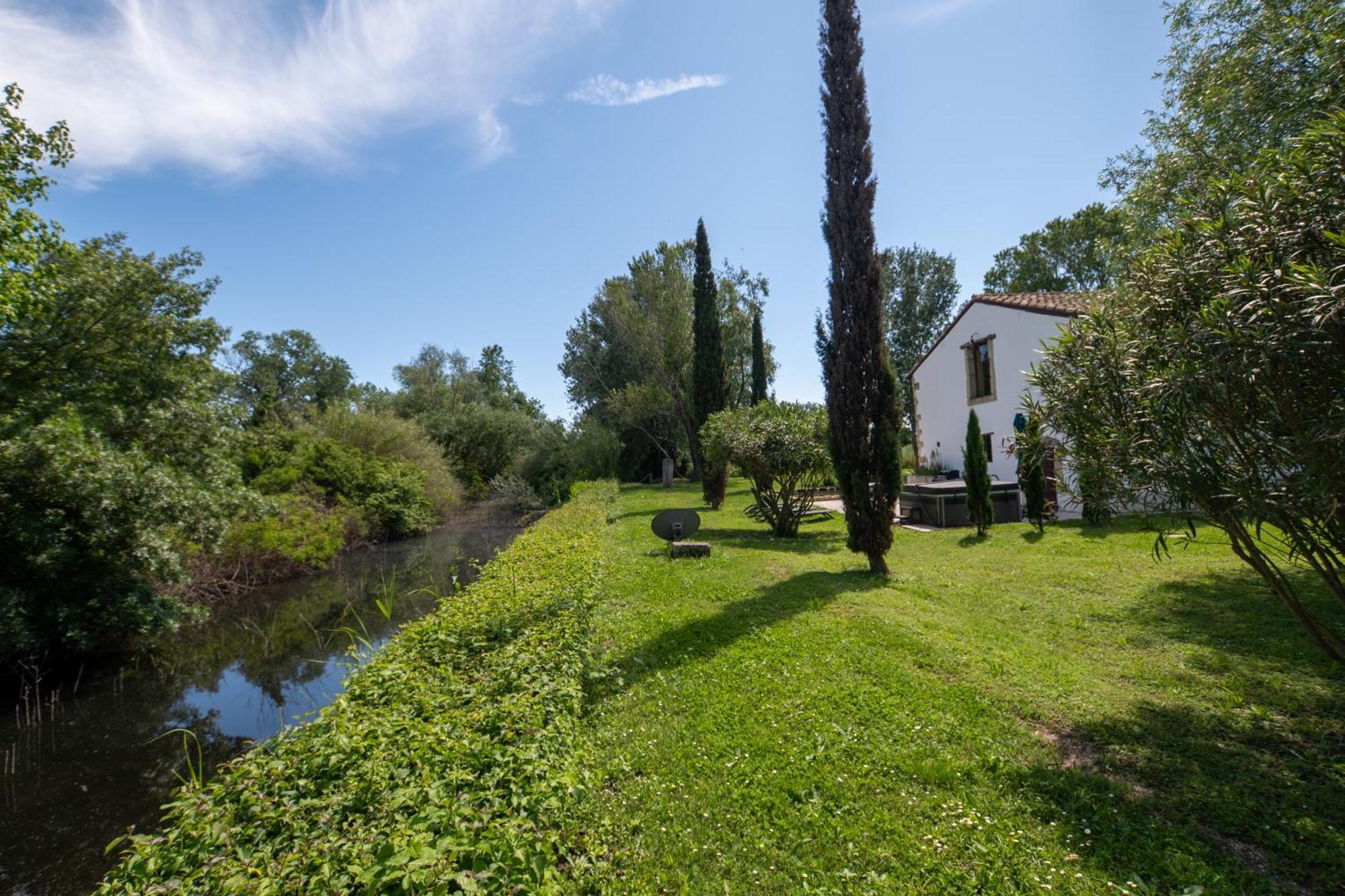 Villa Mas Des Eaux Claires Arles Camargue Saint-Gilles  Exterior foto